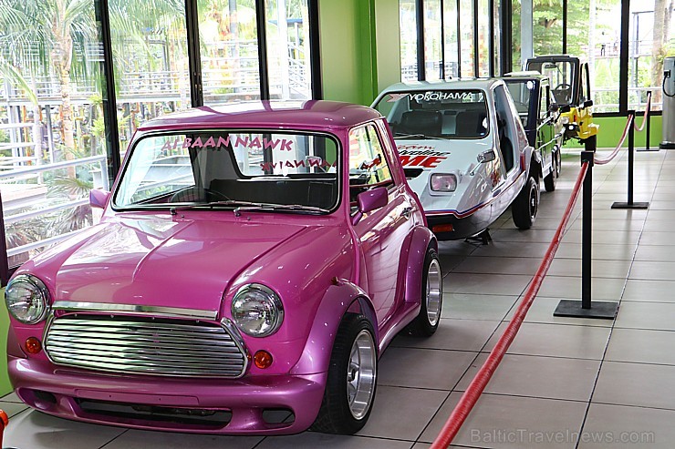 Pataijas Nong Nooch Botāniskajā dārzā ir apskatāms privāts auto muzejs. Atbalsta: «365 brīvdienas» 206050