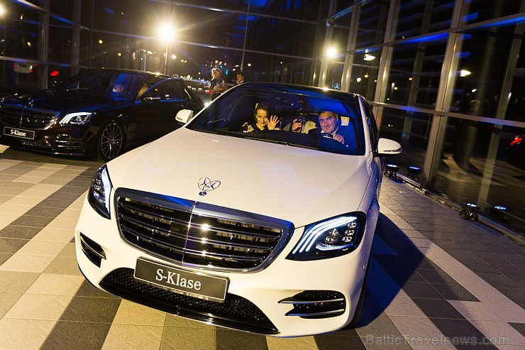 «Domenikss» prezentē «Mercedes-Benz» zīmolu ar 25 gadu jubilejas svinībām 207838