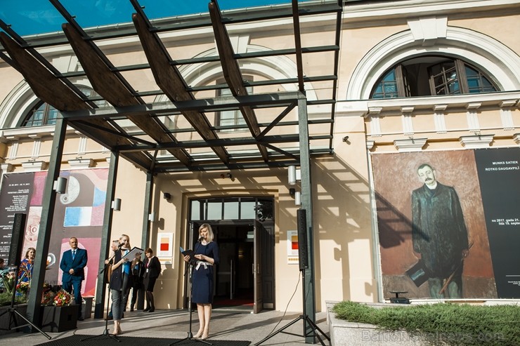 Daugavpils Marka Rotko mākslas centrā svinīgi atklāta 2017.gada rudens izstāžu sezona 208161