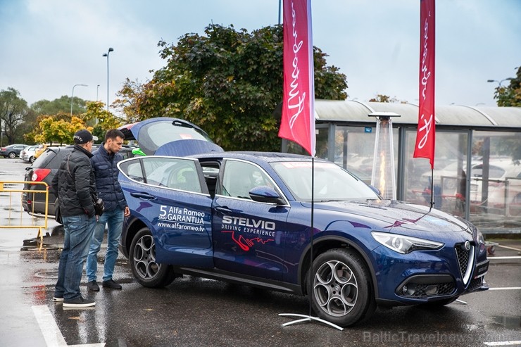 Rīgā aizvada «Latvijas Gada auto 2018» lielo testu dienu. 208928