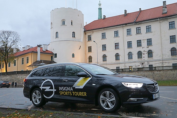 Travelnews.lv apceļo rudenīgo Latviju ar jauno, ekonomisko un ietilpīgo Opel Insignia Sport Tourer 210007
