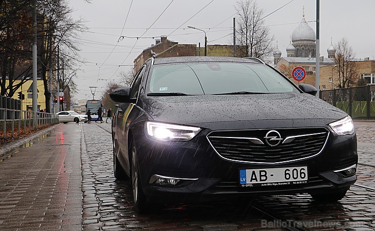 Travelnews.lv apceļo rudenīgo Latviju ar jauno, ekonomisko un ietilpīgo Opel Insignia Sport Tourer 210048
