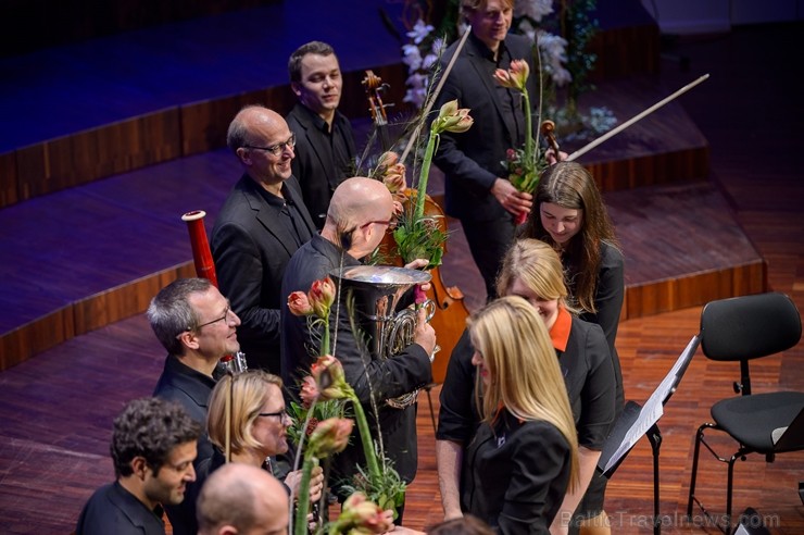 Divu gadu jubileju svin jaunākā no Latvijas reģionālajām koncertzālēm - Liepājas «Lielais Dzintars» 210646