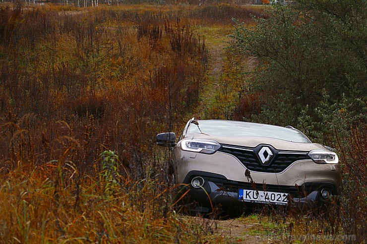 Travelnews.lv dodas uz Lūznavas muižu Latgalē ar jauno krosoveru Renault Kadjar dCi 130 4x4 210959