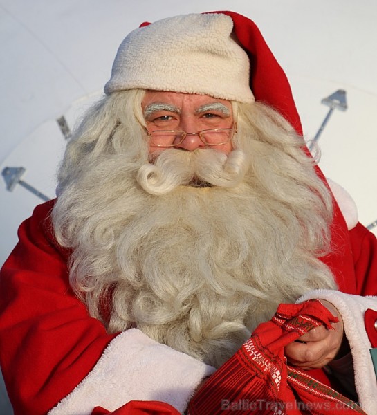 Ar somu lidsabiedsabiedrības «Finnair» lidmašīnu 5.12.2017 Rīgā ielido Ziemassvētku vecītis no Lapzemes 212299