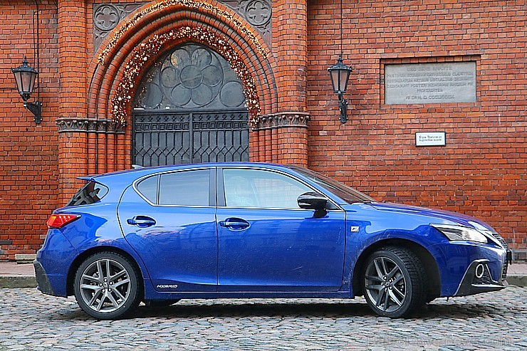 Travelnews.lv apceļo Ziemassvētku Rīgu un sniegoto Vidzemi ar Lexus CT 200h 213704