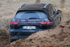 Travelnews.lv apceļo Pierīgu ar jauno un glauno apvidus vāģi Porsche Cayenne 7