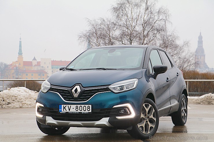 Travelnews.lv apceļo Latvijas galvaspilsētu ar Renault Captur 215214