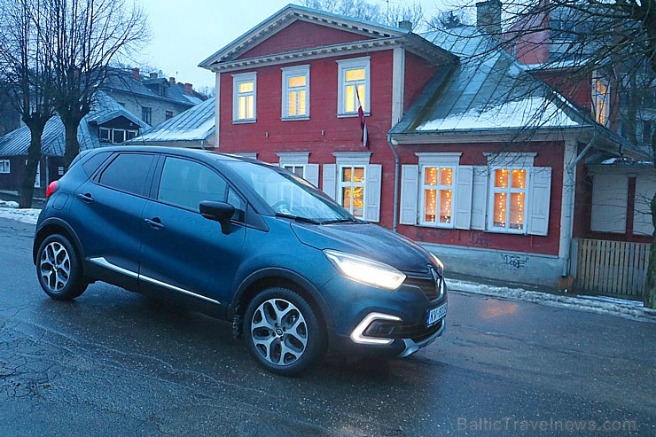 Travelnews.lv apceļo Latvijas galvaspilsētu ar Renault Captur 215246