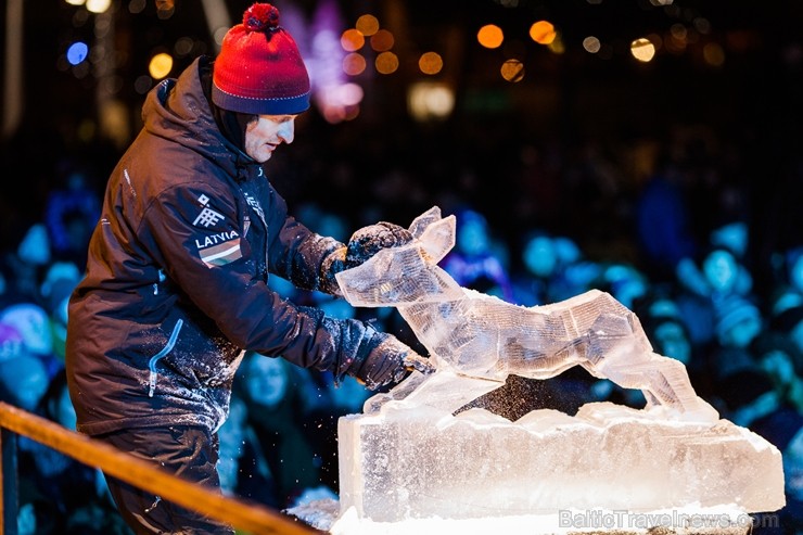 Aizvadīts Starptautiskais Ledus skulptūru festivāls 216548