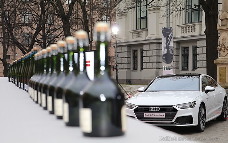 Latvijas Nacionālais mākslas muzejā jaunais «Audi A7 Sportback» prezentējas ar labāko šampanieti 218578