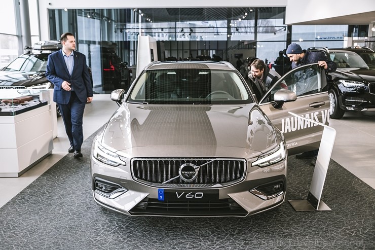 Latvijā 12.03.2018. tiek prezentēts jaunais un elegantais Volvo V60 Foto: balticpictures.lv 218763