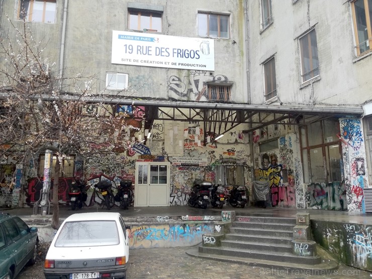 Urbānās Parīzes nekurienes vidū - mākslinieku mājā - meklējams smalks restorāniņš «The Office» 220458