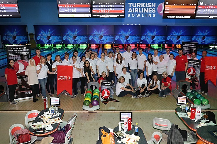 Lidsabiedrība «Turkish Airlines» rīko Latvijas tūrisma firmām divu dienu boulinga turnīru 221609