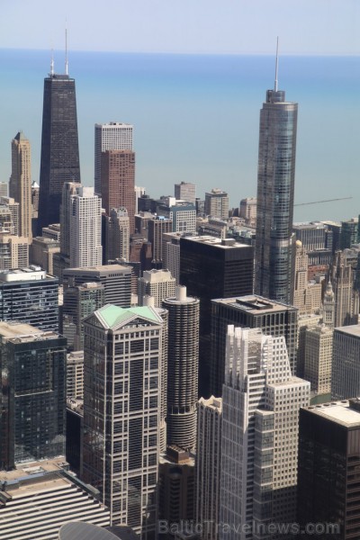 Travelnews.lv apmeklē Čikāgas augstākās ēkas Vilisa torņa skata platformu «Skydeck Chicago». Atbalsta: Finnair 221882