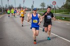 Daugavpilī ap trīs tūkstošiem cilvēku izskrien skriešanas seriāla pusmaratonā 38