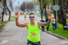 Daugavpilī ap trīs tūkstošiem cilvēku izskrien skriešanas seriāla pusmaratonā 39