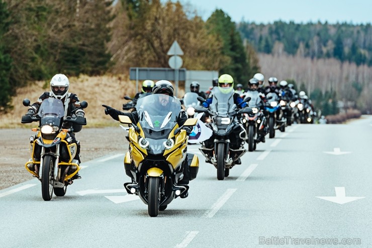 Par godu Latvijas valsts simtgadei, 100 motociklisti dodas braucienā cauri Latvijai 222131