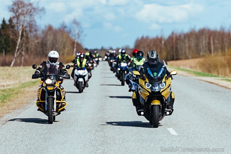 Par godu Latvijas valsts simtgadei, 100 motociklisti dodas braucienā cauri Latvijai 222133