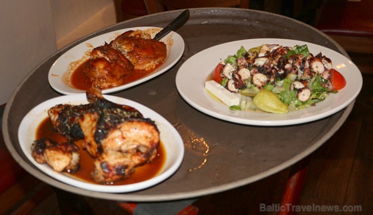 Travelnews.lv iepazīst grieķu restorānu «Santorini» Čikāgā. Atbalsta: Finnair 222736