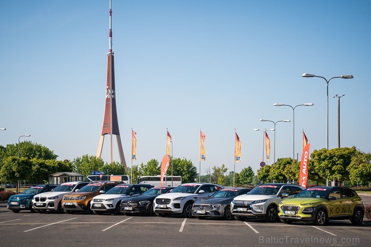 Turaidā izmēģina pirmos 11 «Latvijas Gada auto 2019»  konkursam pieteiktos automobiļus 224364