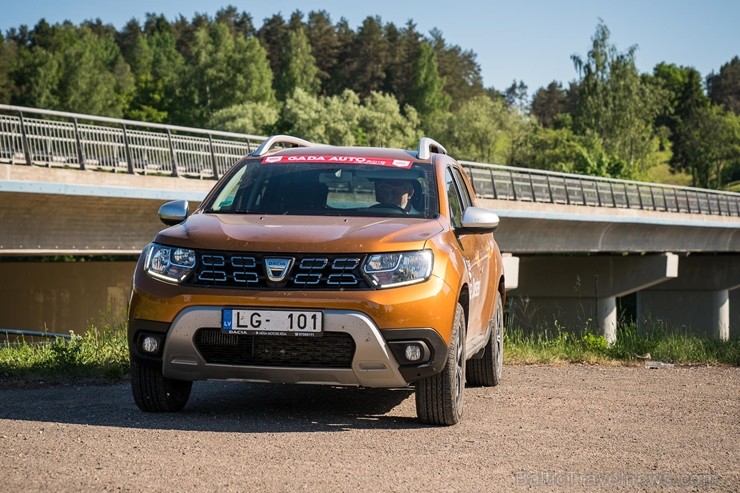 Turaidā izmēģina pirmos 11 «Latvijas Gada auto 2019»  konkursam pieteiktos automobiļus 224384