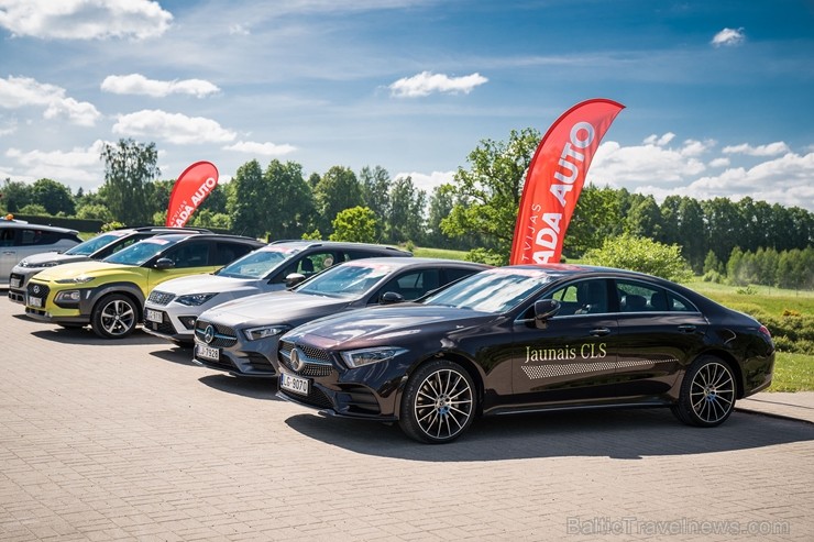 Turaidā izmēģina pirmos 11 «Latvijas Gada auto 2019»  konkursam pieteiktos automobiļus 224387