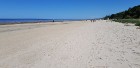 Karstais un saulainais laiks ir piepildījis Jūrmalas pludmali ar atpūtniekiem un tūristiem. Foto: Samsung Note8 11