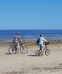 Karstais un saulainais laiks ir piepildījis Jūrmalas pludmali ar atpūtniekiem un tūristiem. Foto: Samsung Note8 14