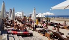 Karstais un saulainais laiks ir piepildījis Jūrmalas pludmali ar atpūtniekiem un tūristiem. Foto: Samsung Note8 19