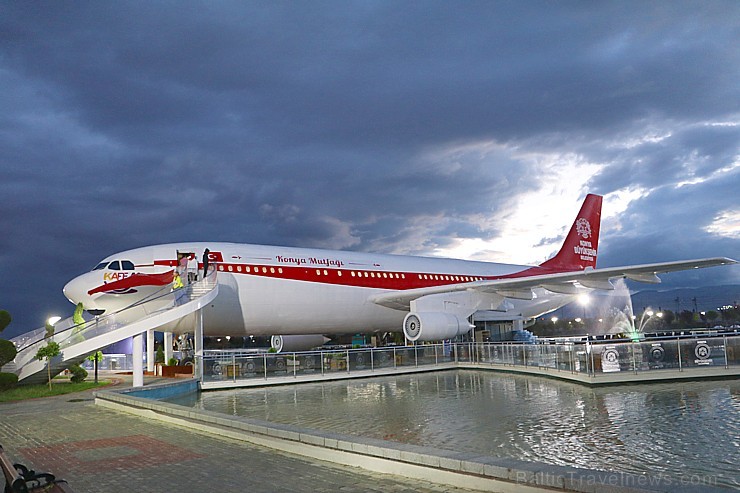 Travelnews.lv Konjā iepazīst «Türk Yıldızları Parkı» lidmašīnas restorānu. Sadarbībā ar «Turkish Airlines» 224956