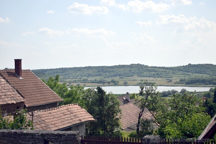Ungārijas milzu ezeru Balatonu var sajaukt ar jūru 225433