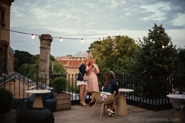 «Pullman Riga Old Town» viesnīcā ar ballīti atklāta skaistā jumta terase 225814