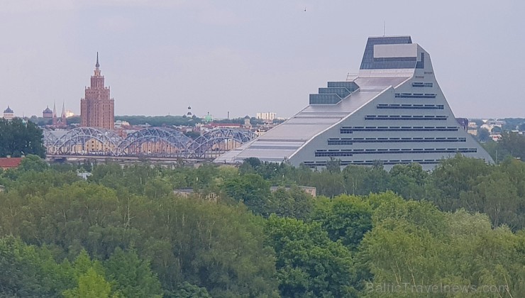 Pārdaugavas viesnīca «Bellevue Park Hotel Riga» atklāj restorāna «Le Sommet» jumta terasi ar burvīgu Rīgas skatu. Foto: Samsung Galaxy Note8 226053