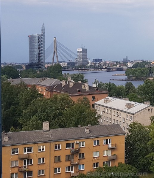 Pārdaugavas viesnīca «Bellevue Park Hotel Riga» atklāj restorāna «Le Sommet» jumta terasi ar burvīgu Rīgas skatu. Foto: Samsung Galaxy Note8 226088