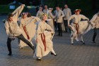 Cēsīs ar kauju rekonstrukciju un dejām, svin Latvijas Uzvaras dienu 72