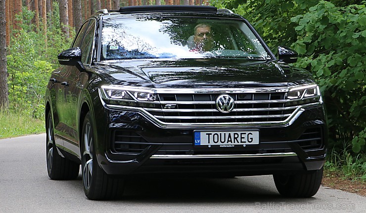 Golfa klubā «Viesturi» tiek prezentēts jaunais apvidus automobilis «Volkswagen Touareg» 226345