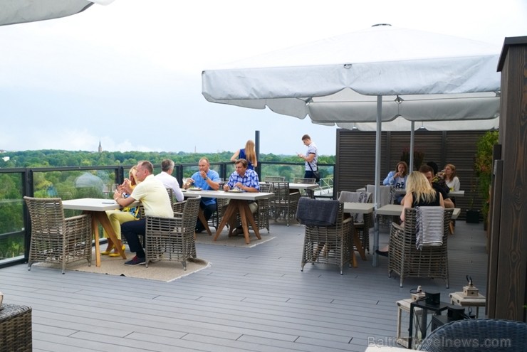«Bellevue Park Hotel Riga» skaisto jumta terasi «Le Sommet» atklāj ar bagātīgu ballīti 226400