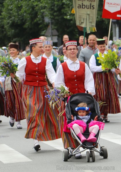 Dziesmu un deju svētku atklāšanas gājiens 1.07.2018 pulcē Rīgā visus Latvijas novadus 226581