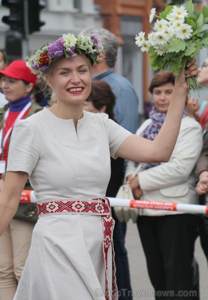 Dziesmu un deju svētku atklāšanas gājiens pulcē Rīgā visus Latvijas novadus (101-200) 226689