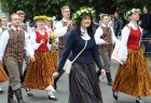 Dziesmu un deju svētku atklāšanas gājiens pulcē Rīgā visus Latvijas novadus (201-300) 47