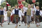 Dziesmu un deju svētku atklāšanas gājiens pulcē Rīgā visus Latvijas novadus (201-300) 56