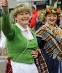 Dziesmu un deju svētku atklāšanas gājiens pulcē Rīgā visus Latvijas novadus (201-300) 70
