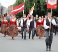 Dziesmu un deju svētku atklāšanas gājiens pulcē Rīgā visus Latvijas novadus (401-500) 47