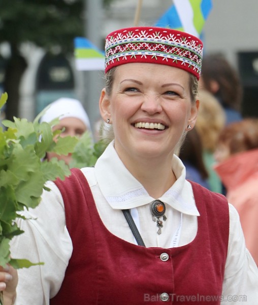 Dziesmu un deju svētku atklāšanas gājiens pulcē Rīgā visus Latvijas novadus (501-600) 227130