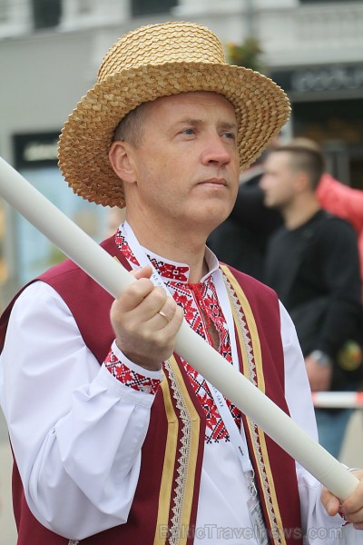 Dziesmu un deju svētku atklāšanas gājiens pulcē Rīgā visus Latvijas novadus (601-700) 227210