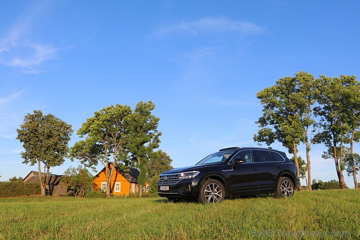 Travelnews.lv ar jauno «Volkswagen Touareg» apceļo Krāslavas novadu Latgalē 228066