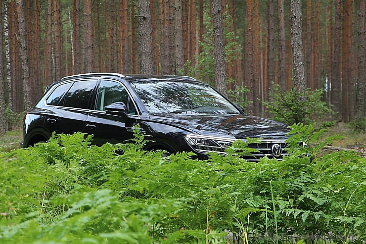 Travelnews.lv ar jauno «Volkswagen Touareg» apceļo Krāslavas novadu Latgalē 228091