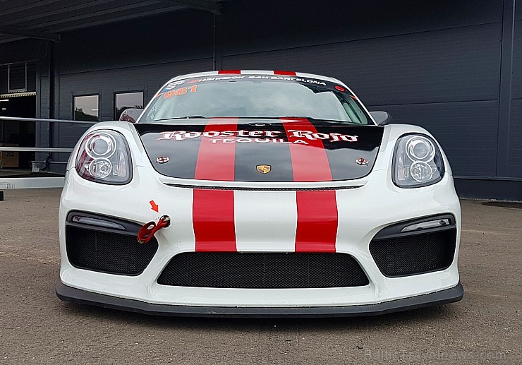 Travelnews.lv 5.09.2018 dodas sacīkšu trasē 333 ar īstu sporta vāģi «Porsche Cayman GT4». Atbalsta: Amber Beverage Group 232769