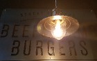 Travelnews.lv apmeklē Rīgas burgernīcu «Street Burger» Blaumaņa ielā 11